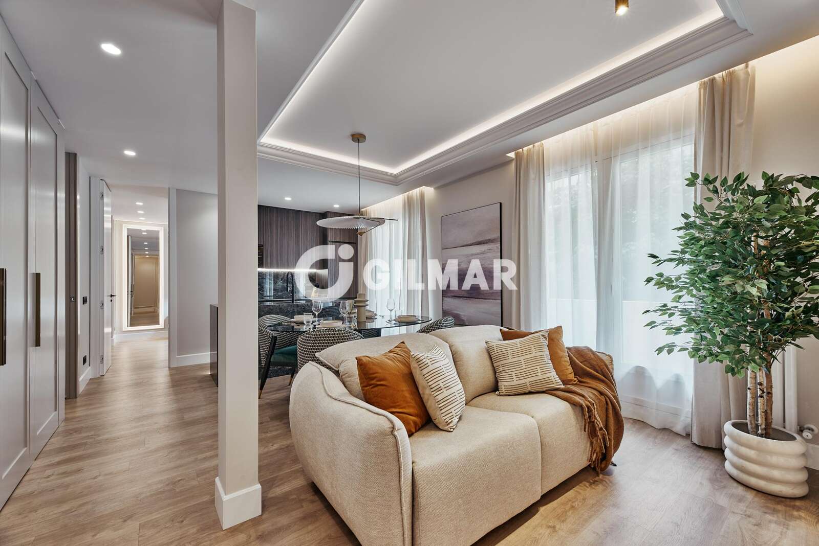 Property slider Gilmar