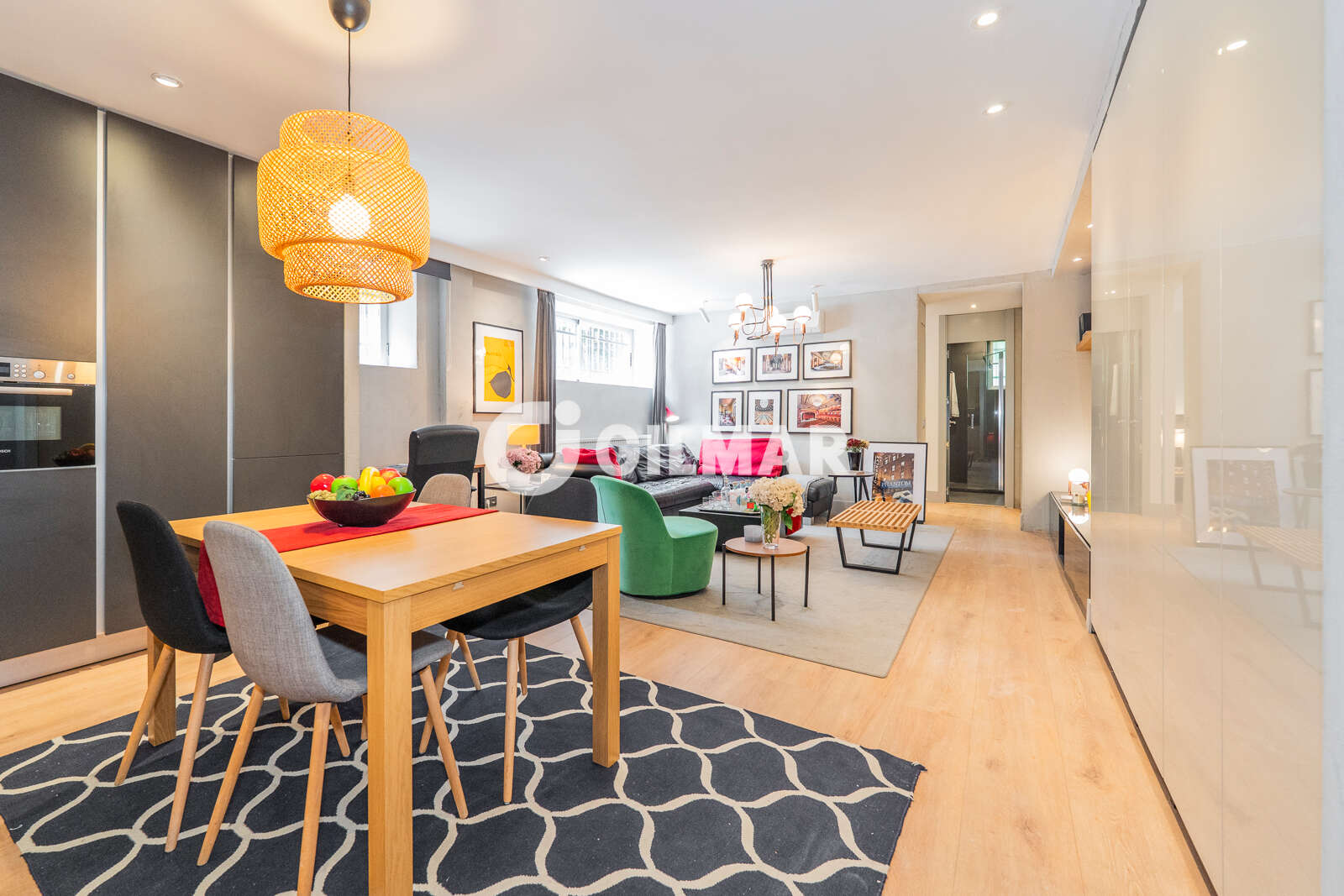Property slider Gilmar