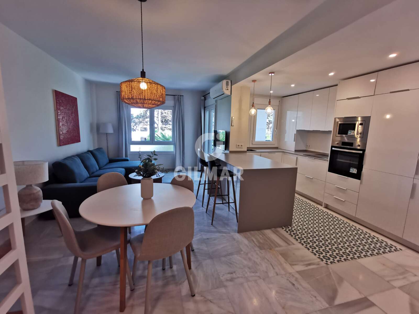 Property slider Gilmar