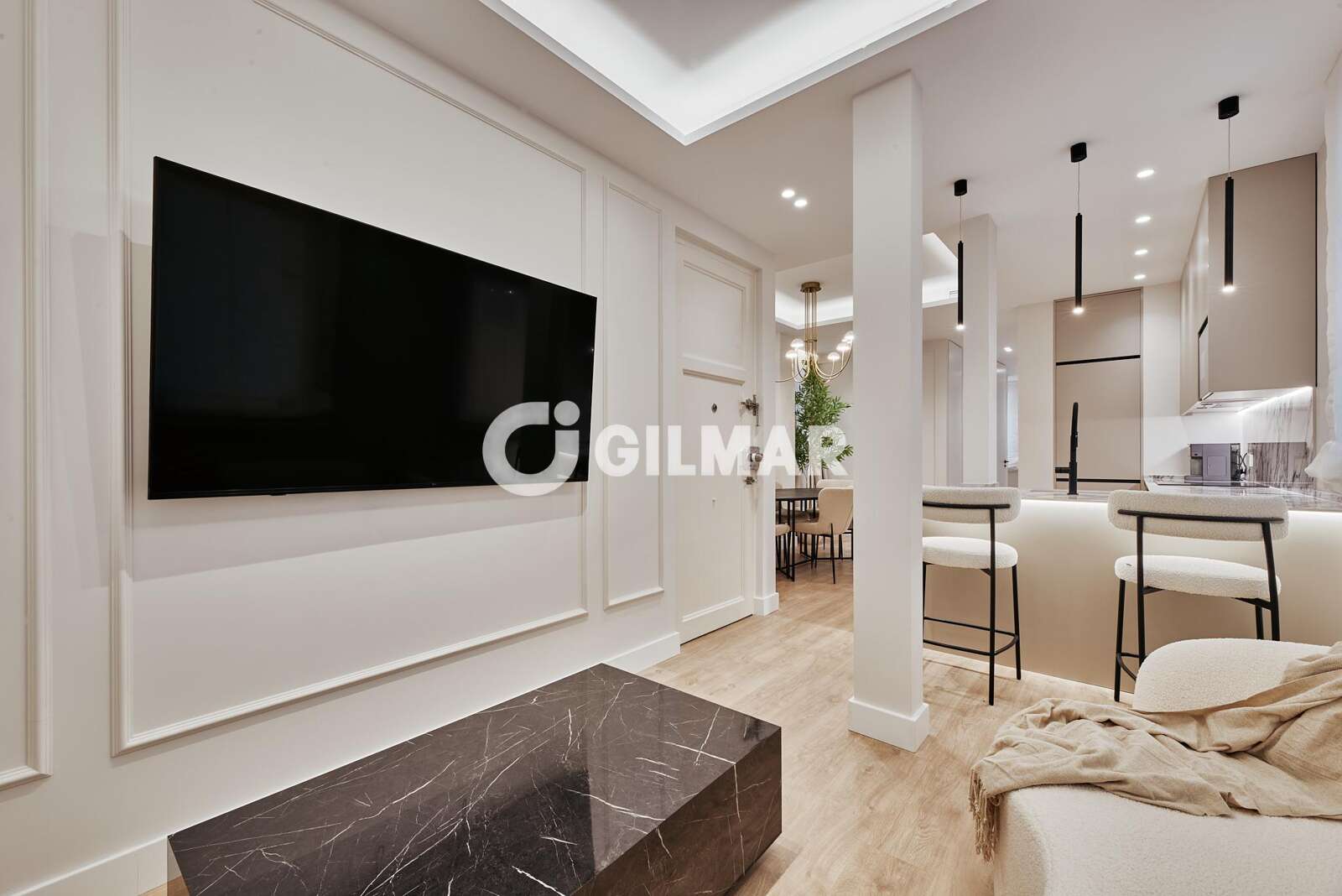 Property slider Gilmar