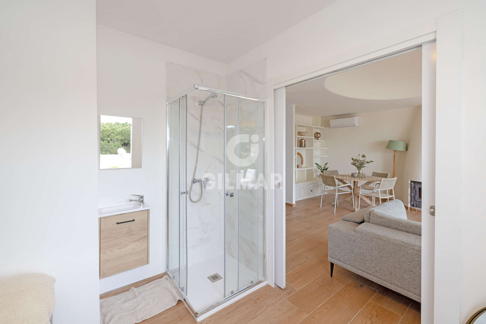 Property slider Gilmar