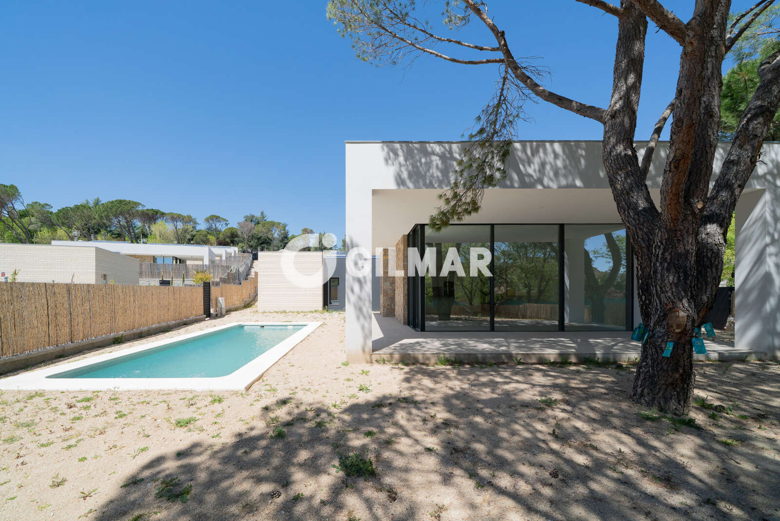Property slider Gilmar