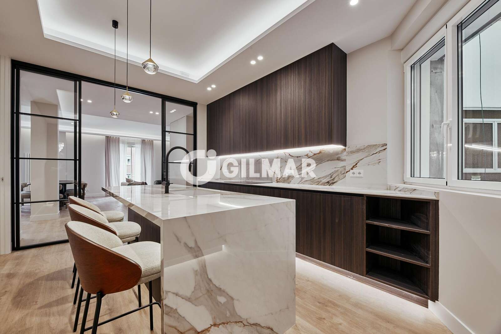 Property slider Gilmar