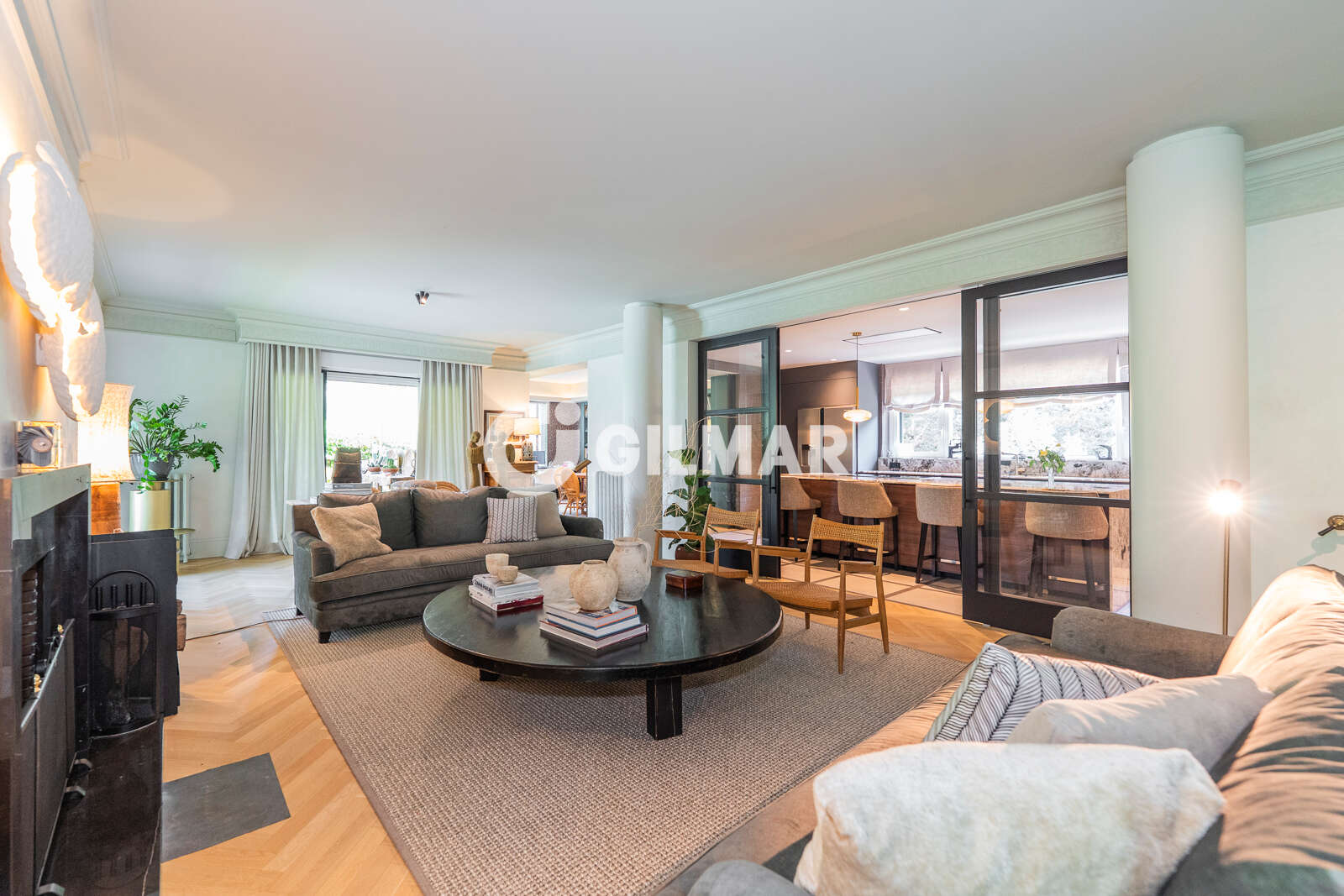 Property slider Gilmar
