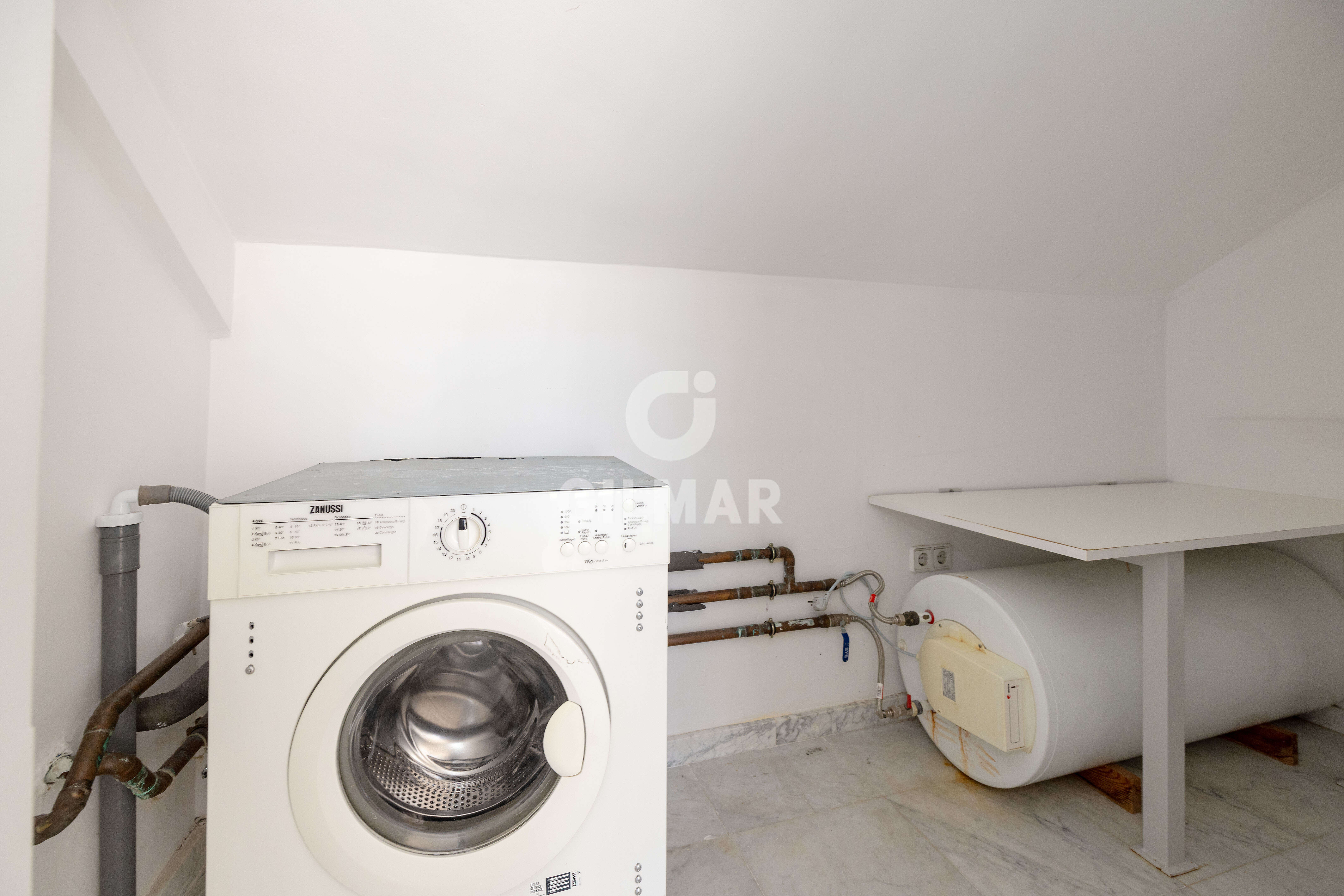 Photo of Semi-detached house