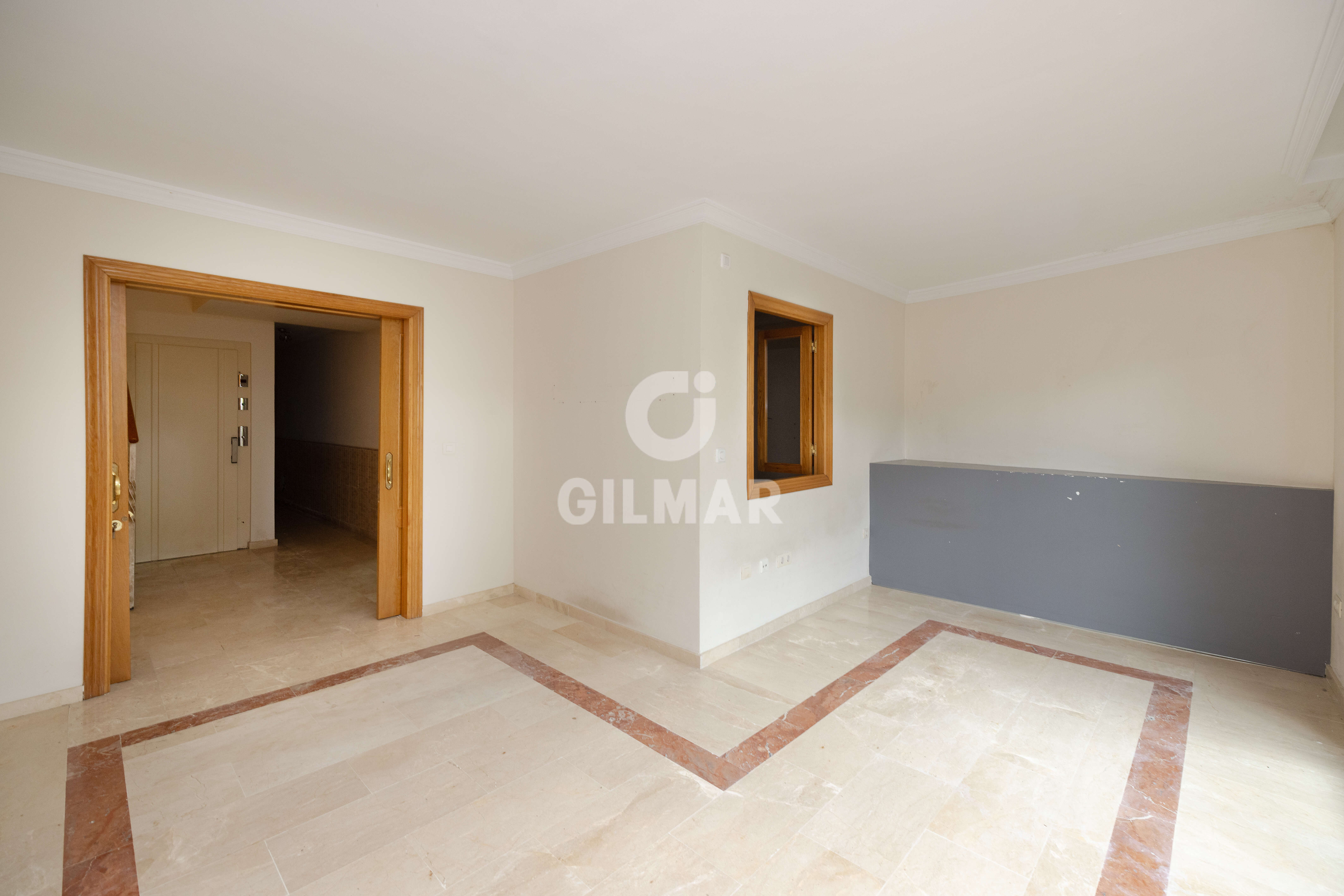 Photo of Semi-detached house