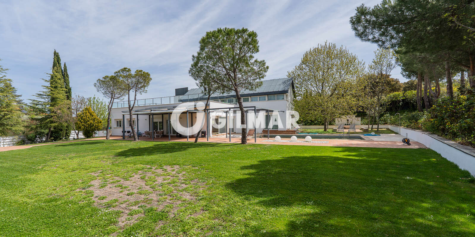 Property slider Gilmar