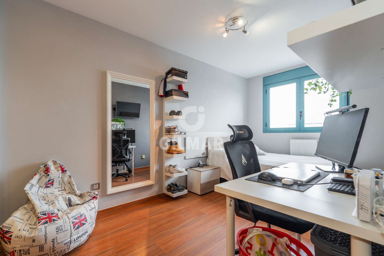 Property slider Gilmar