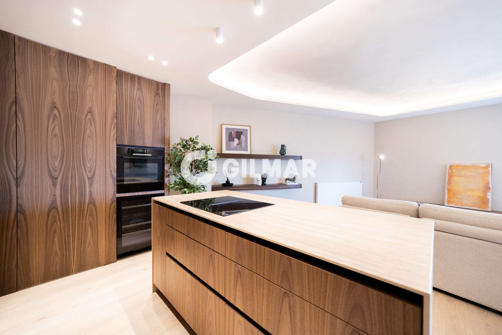 Property slider Gilmar