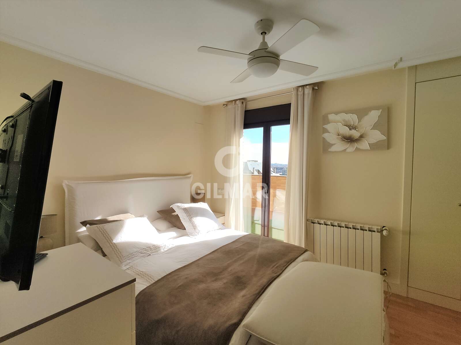 Property slider Gilmar