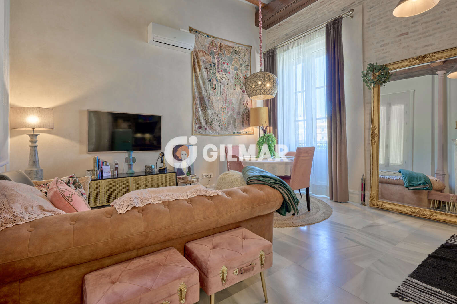 Property slider Gilmar