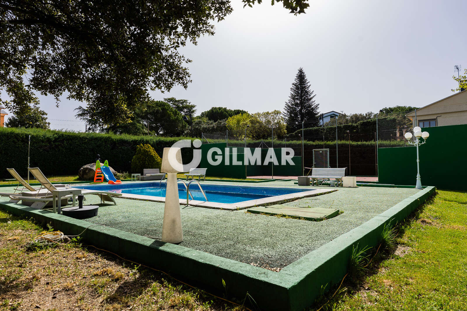 Property slider Gilmar