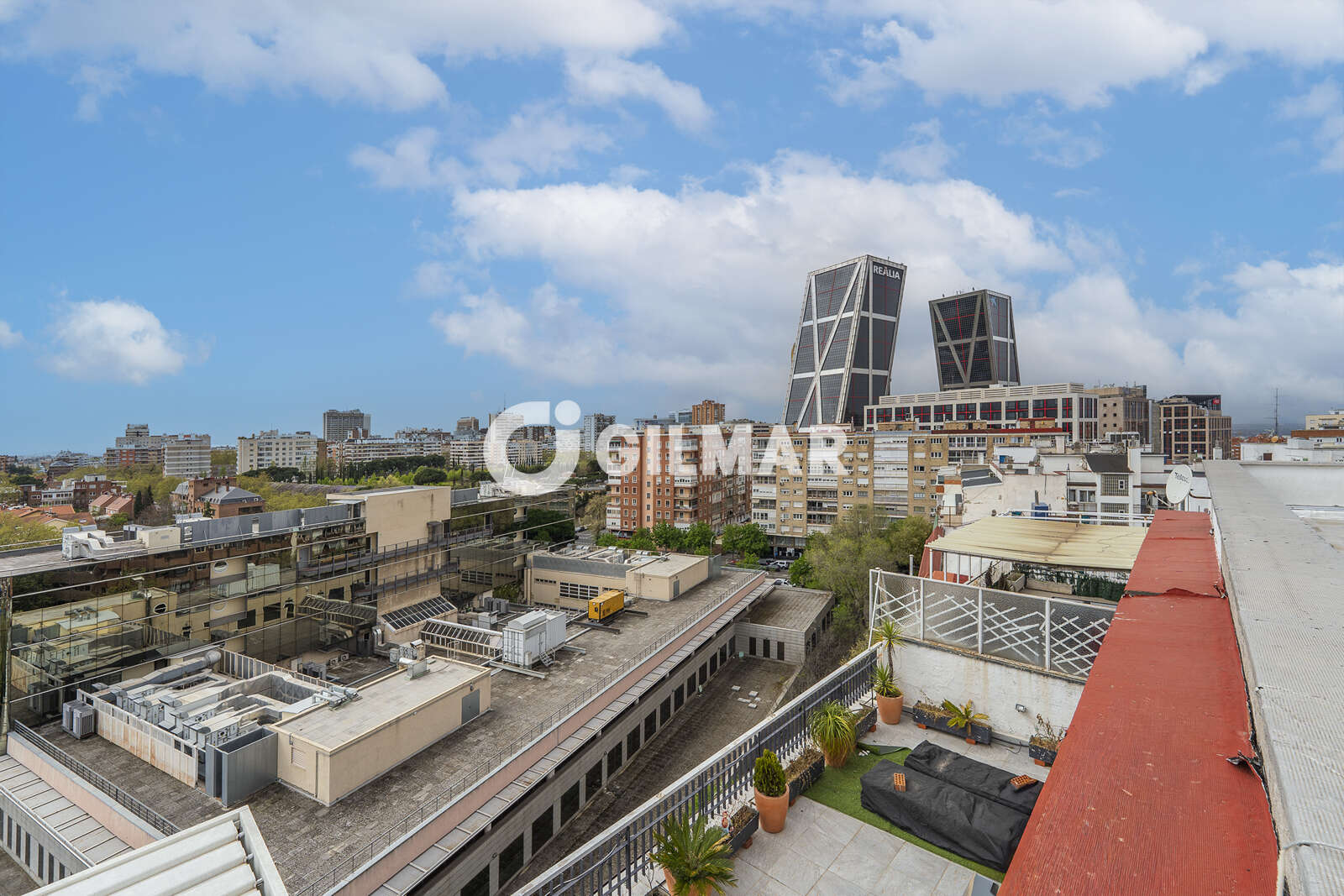 Property slider Gilmar