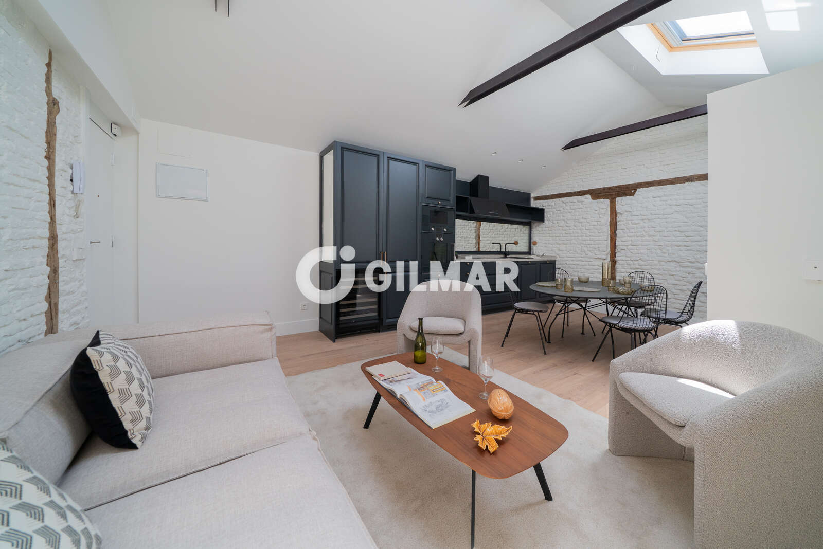 Property slider Gilmar
