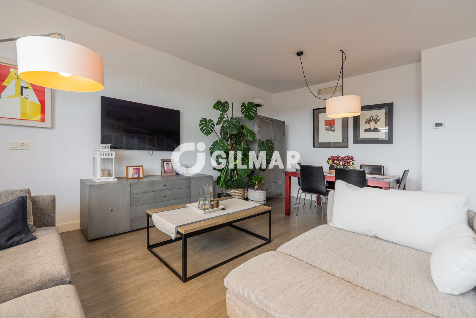 Property slider Gilmar