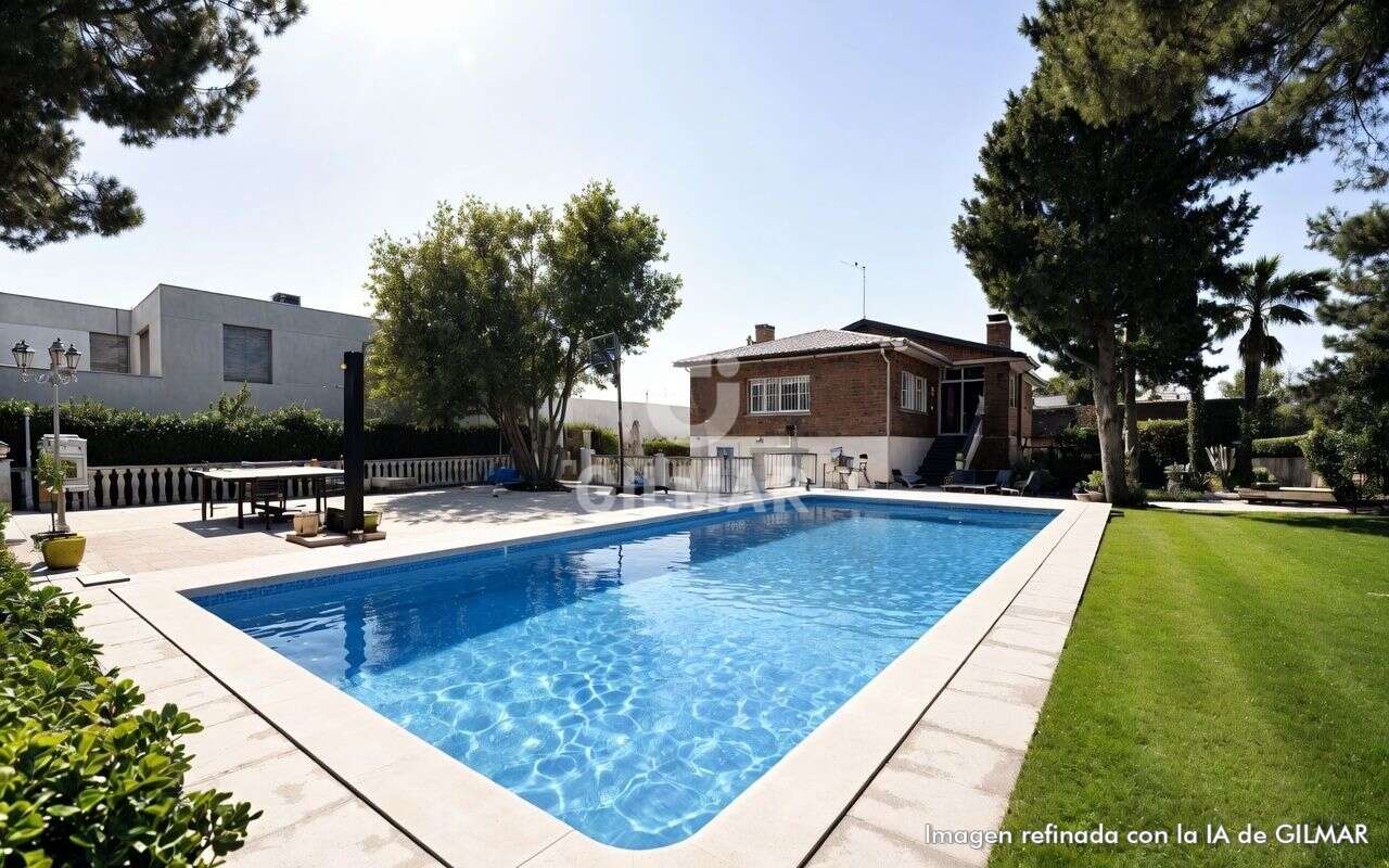 Chalet Independiente en venta en Boadilla del Monte – Madrid