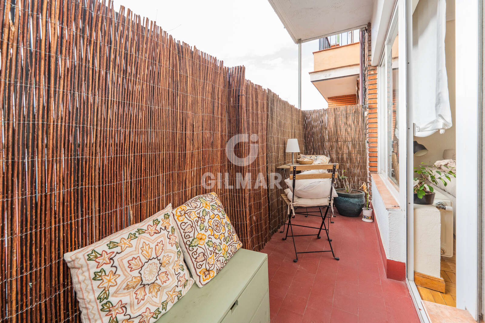 Property slider Gilmar