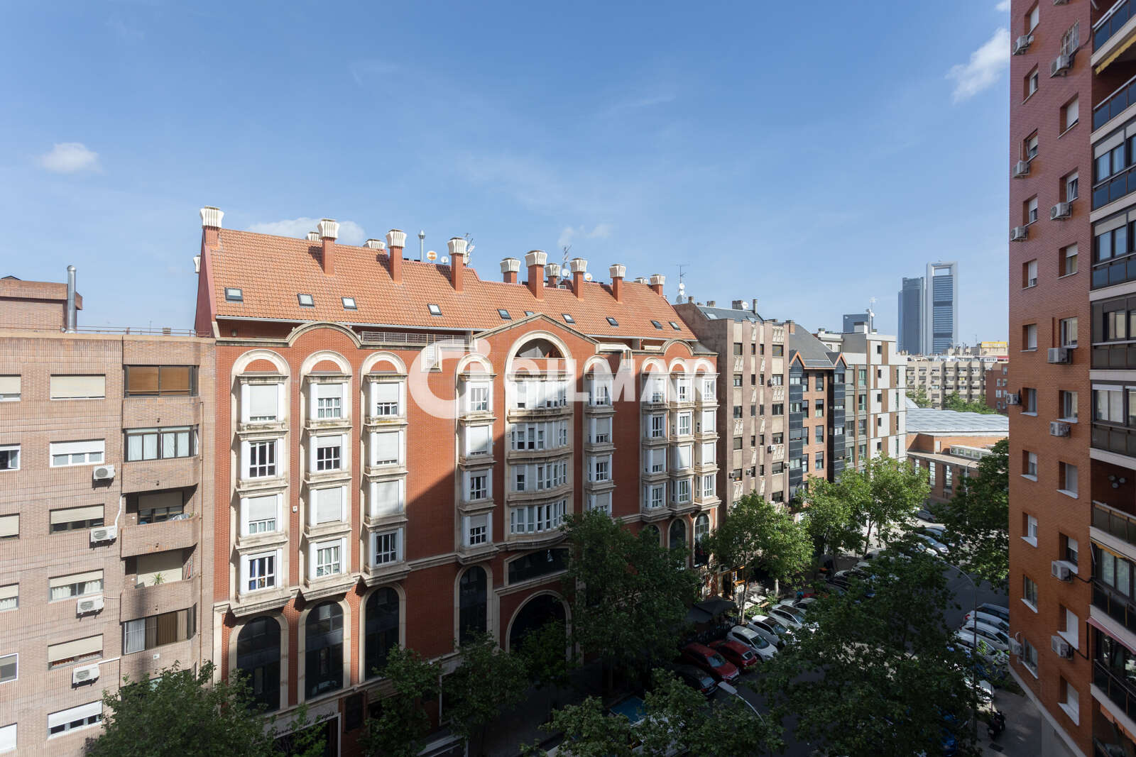 Property slider Gilmar