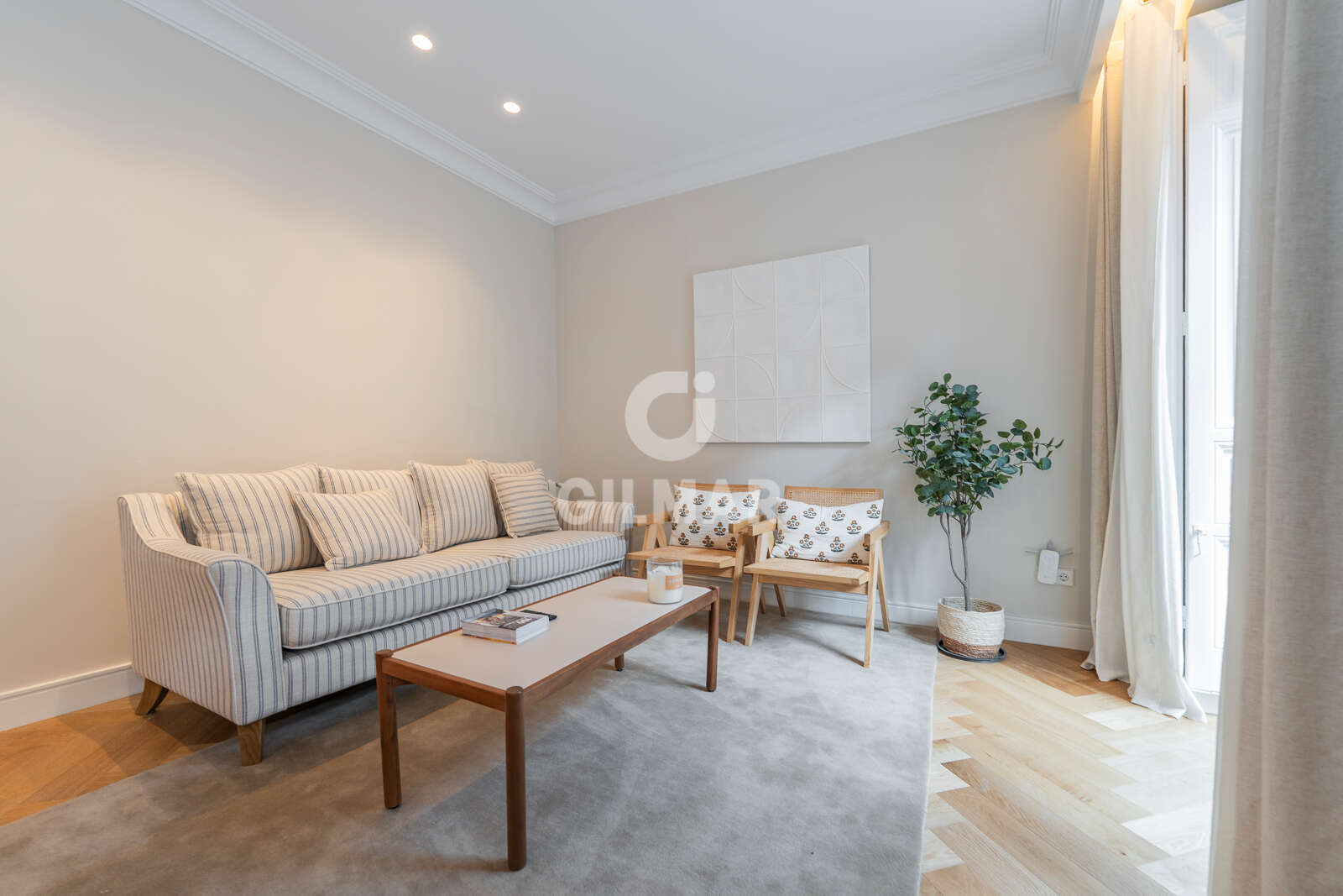 Property slider Gilmar