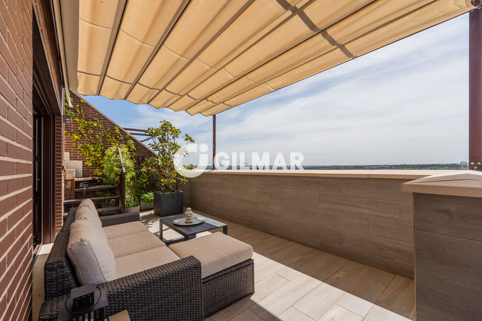 Property slider Gilmar