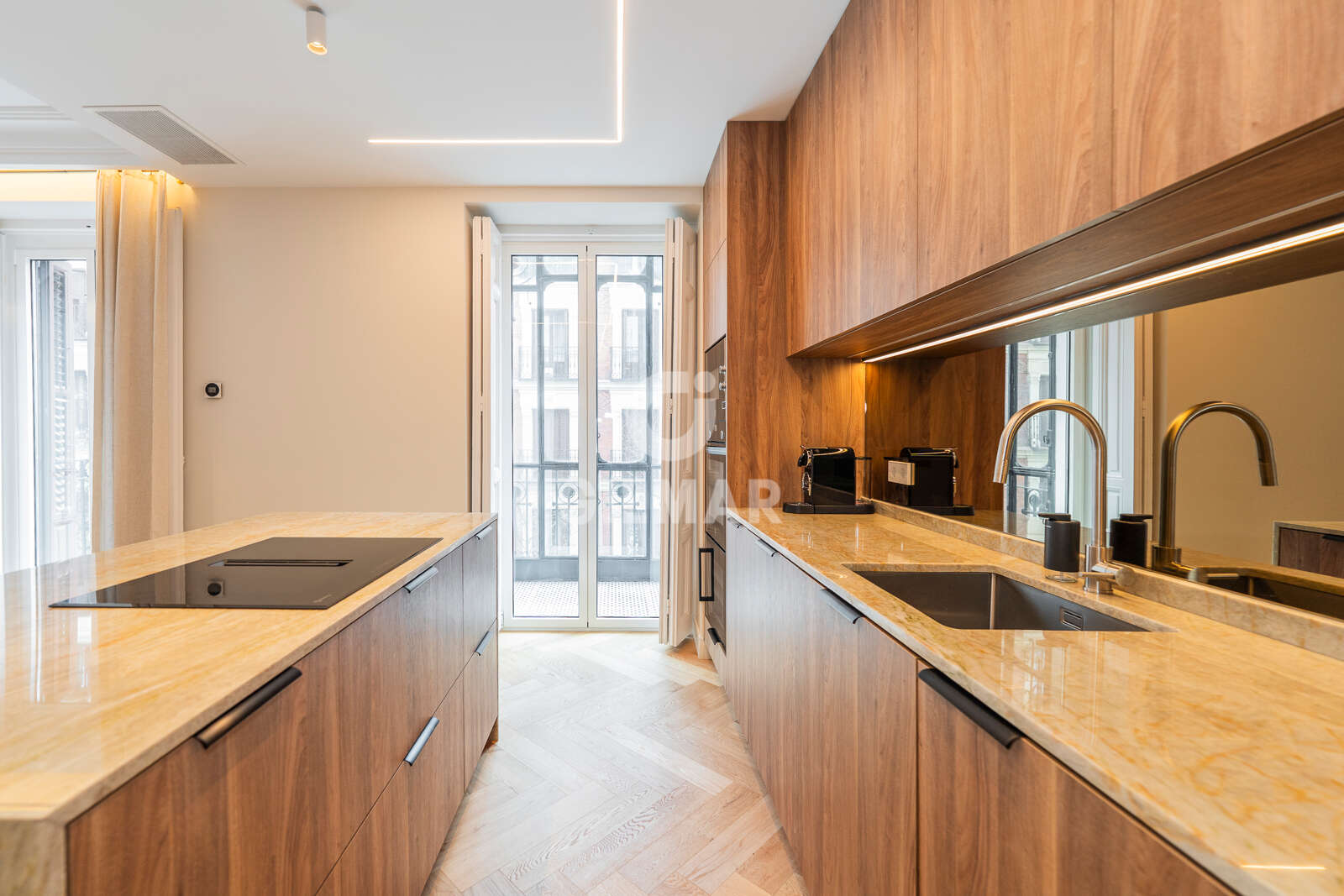 Property slider Gilmar