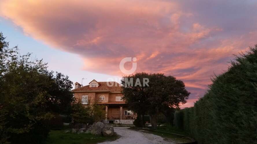 Chalet Independiente en venta en Valdemorillo – Madrid | Gilmar