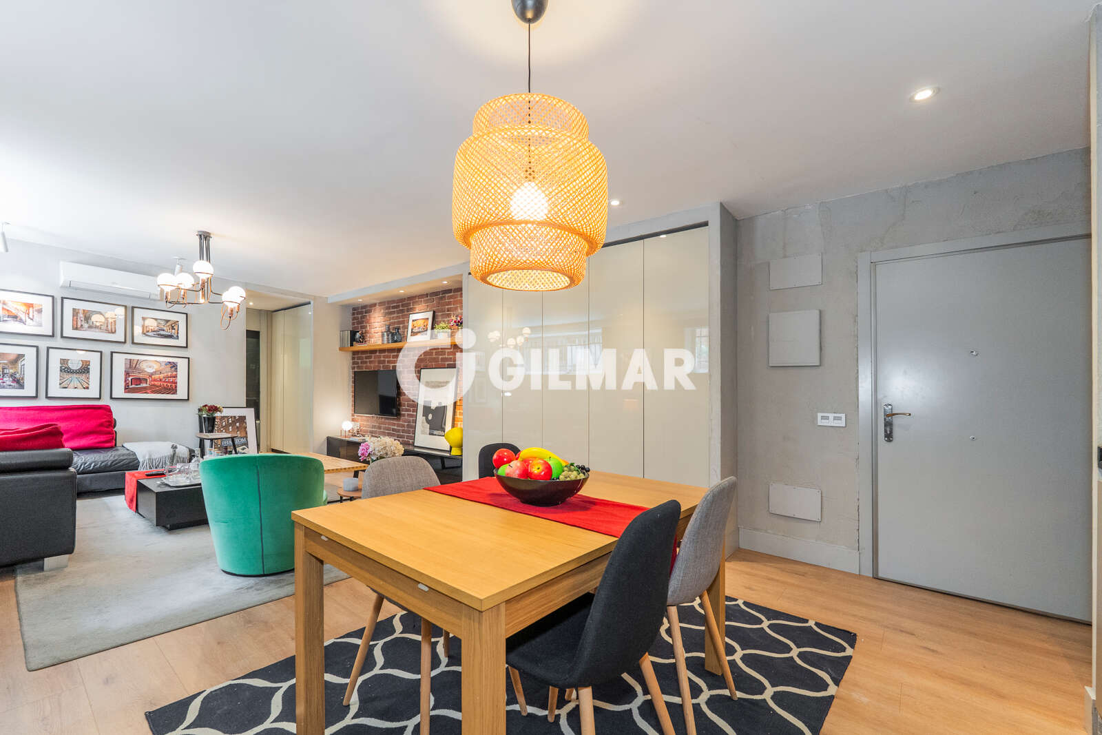 Property slider Gilmar