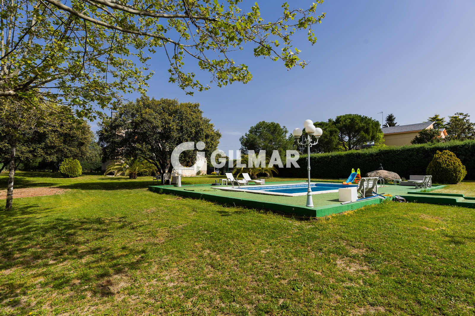 Property slider Gilmar