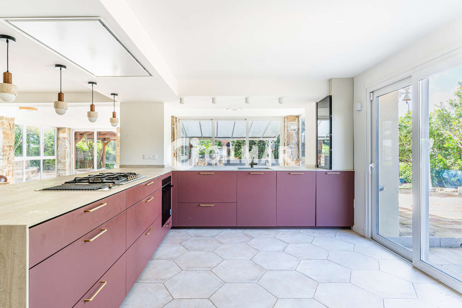 Property slider Gilmar