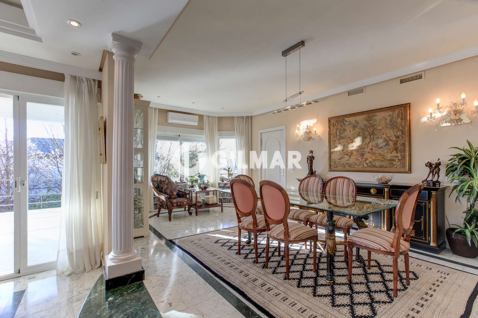 Property slider Gilmar