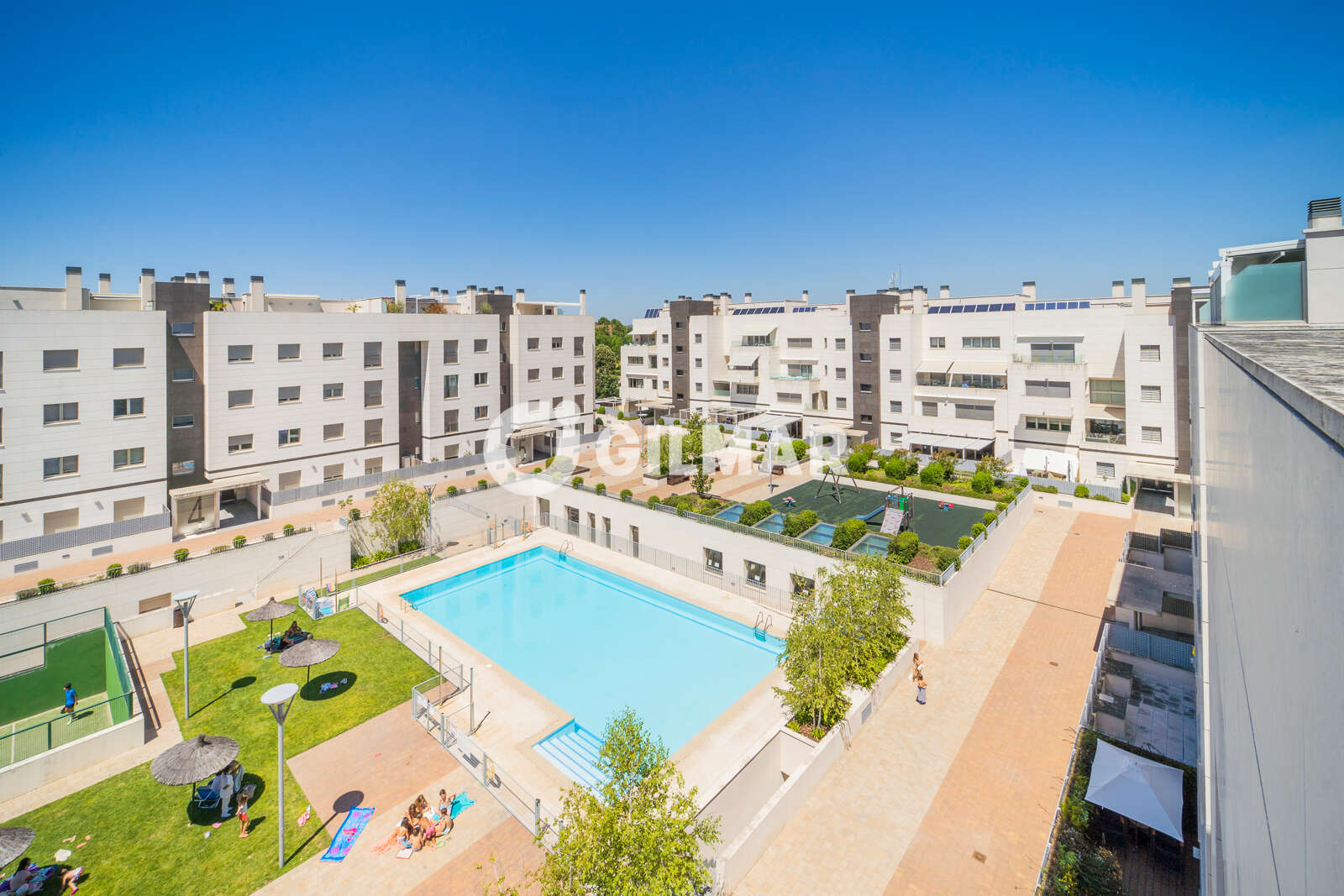 Property slider Gilmar