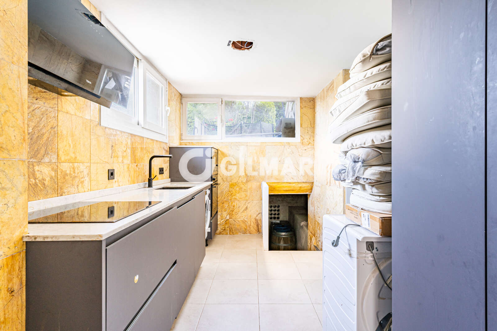 Property slider Gilmar