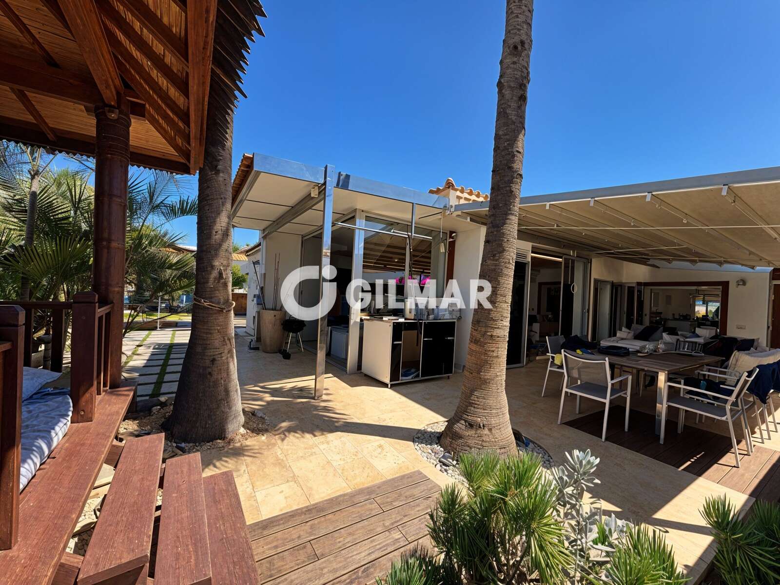 Property slider Gilmar