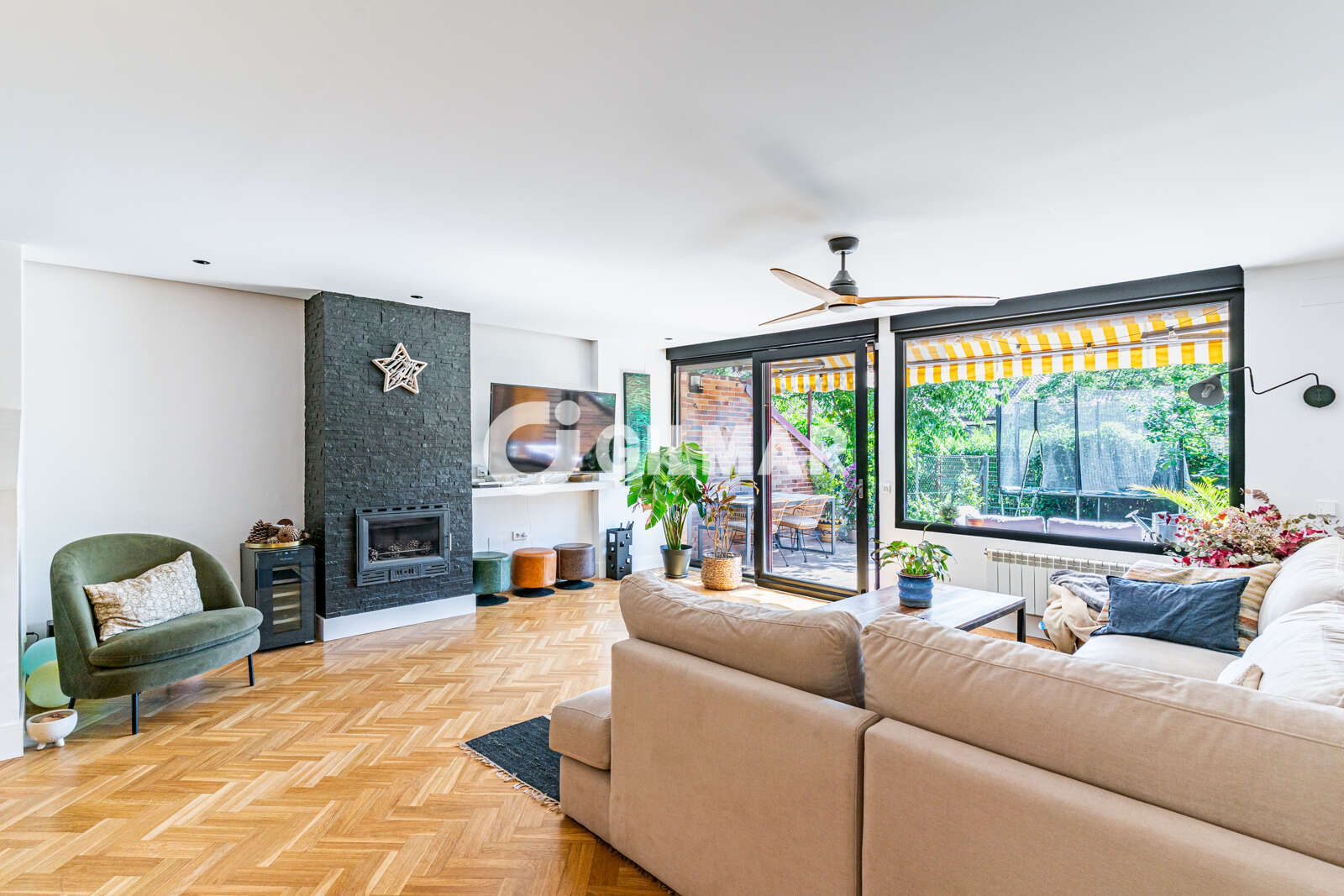 Property slider Gilmar