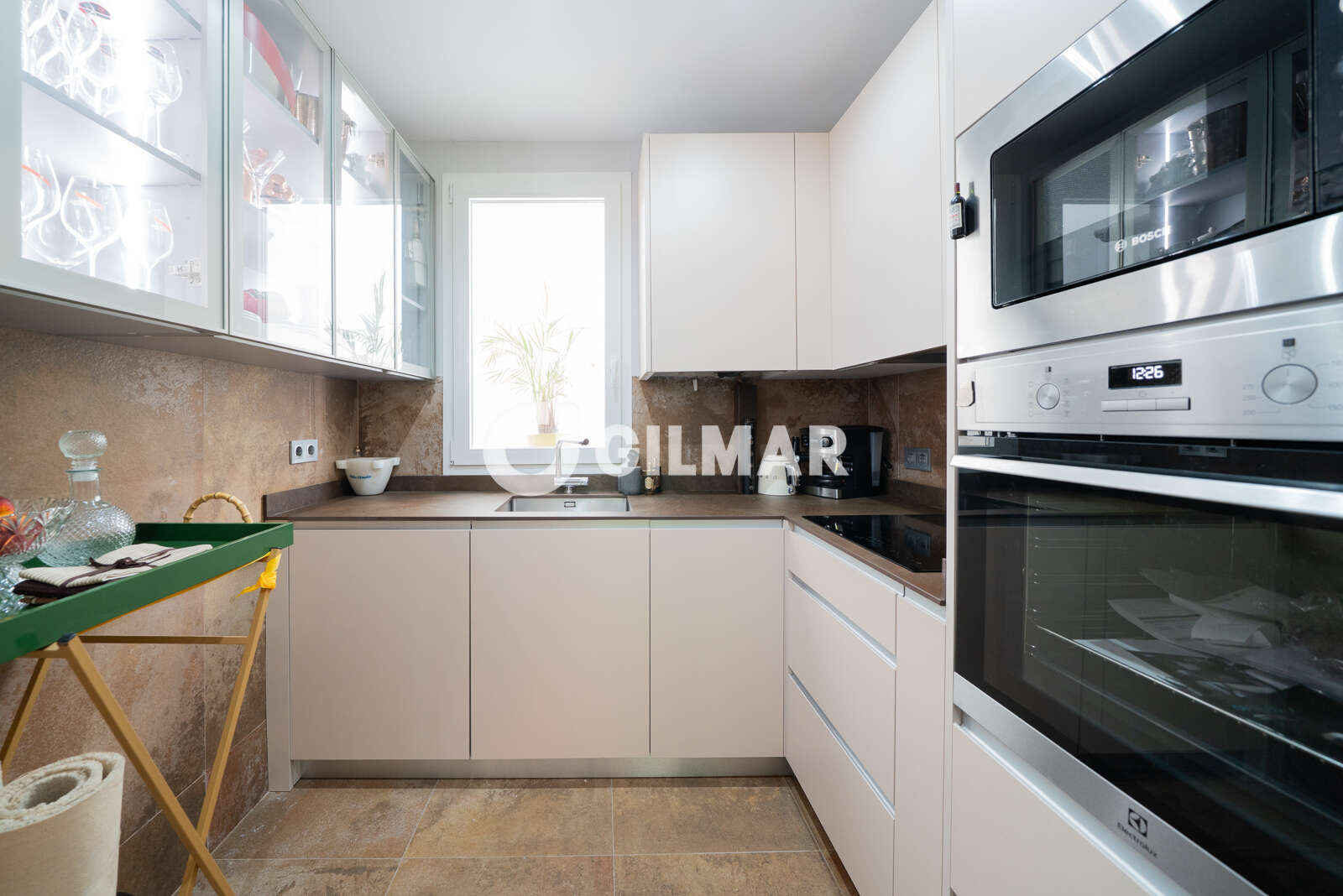 Property slider Gilmar