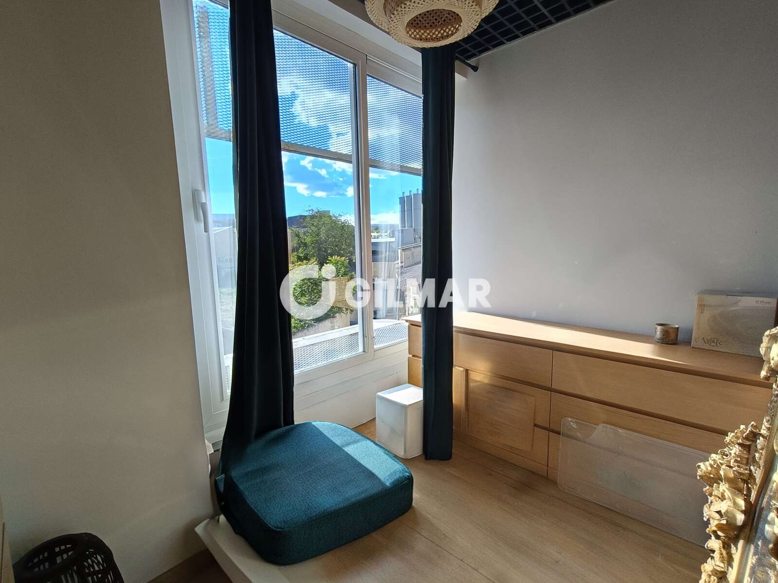 Property slider Gilmar