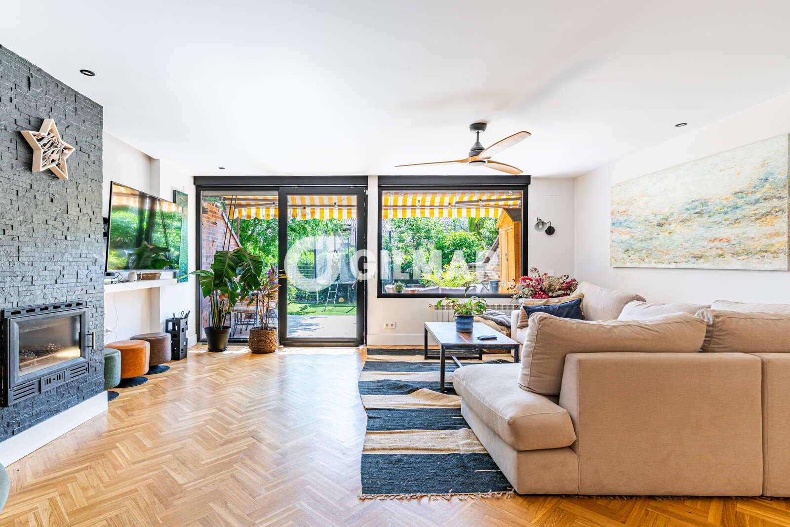 Property slider Gilmar