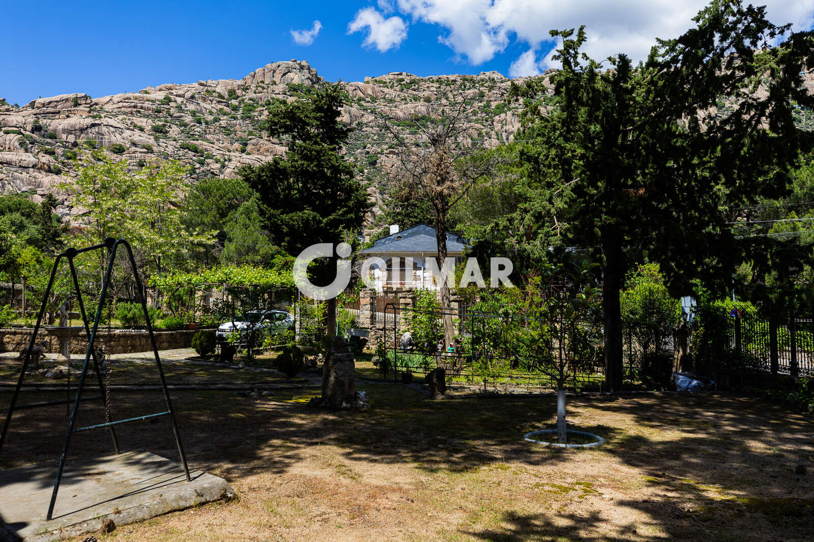 Property slider Gilmar