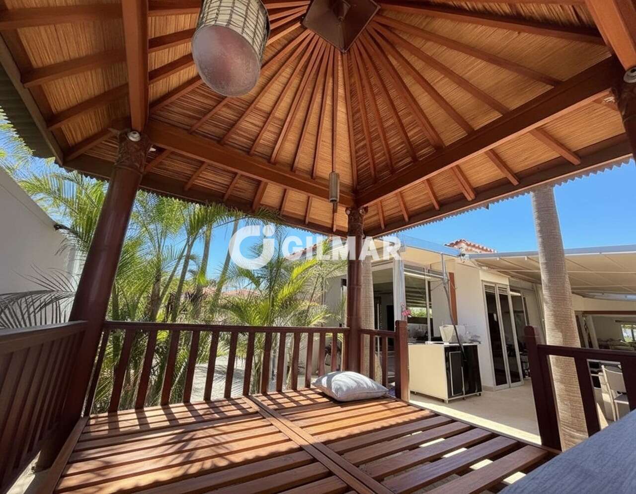 Property slider Gilmar