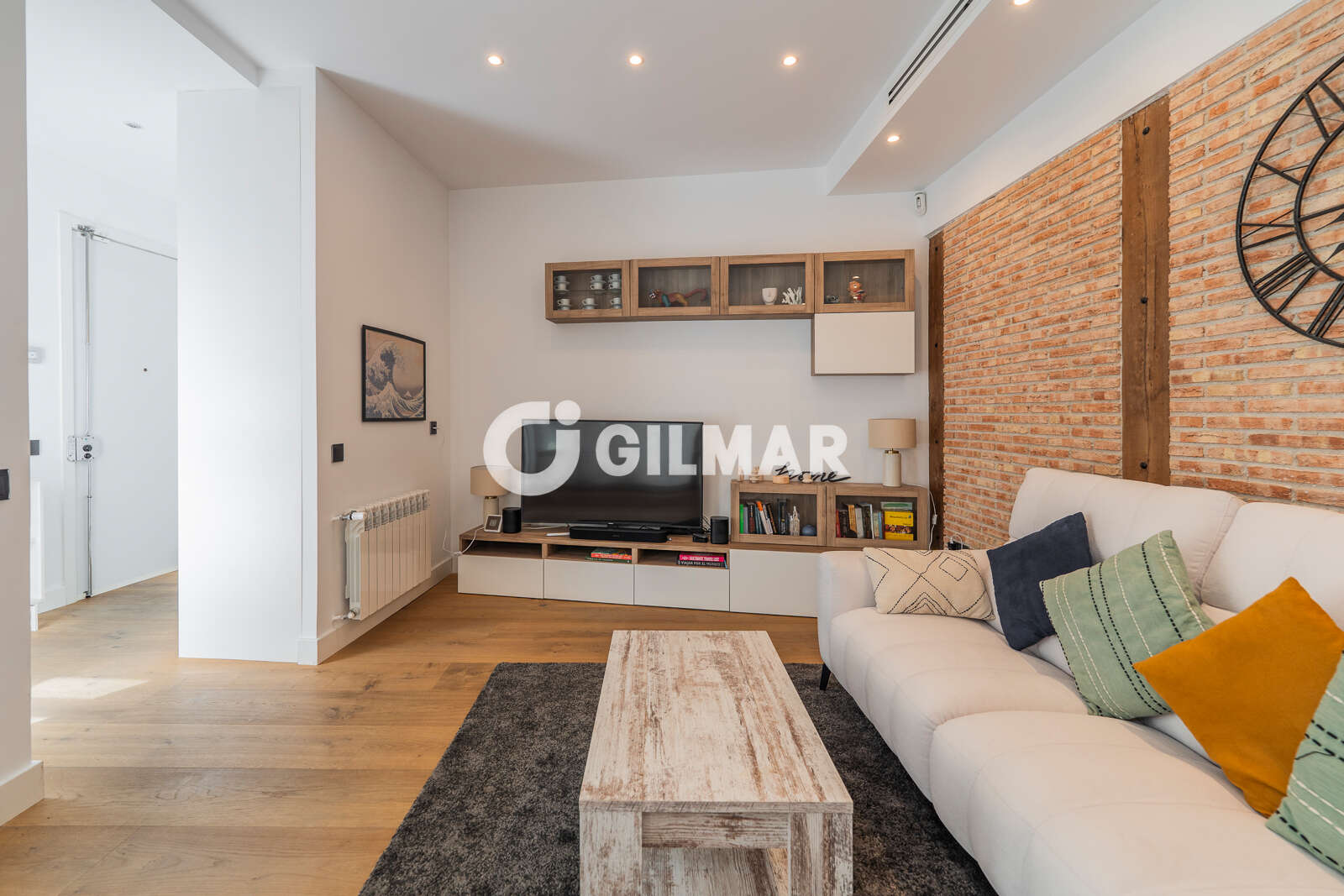 Property slider Gilmar