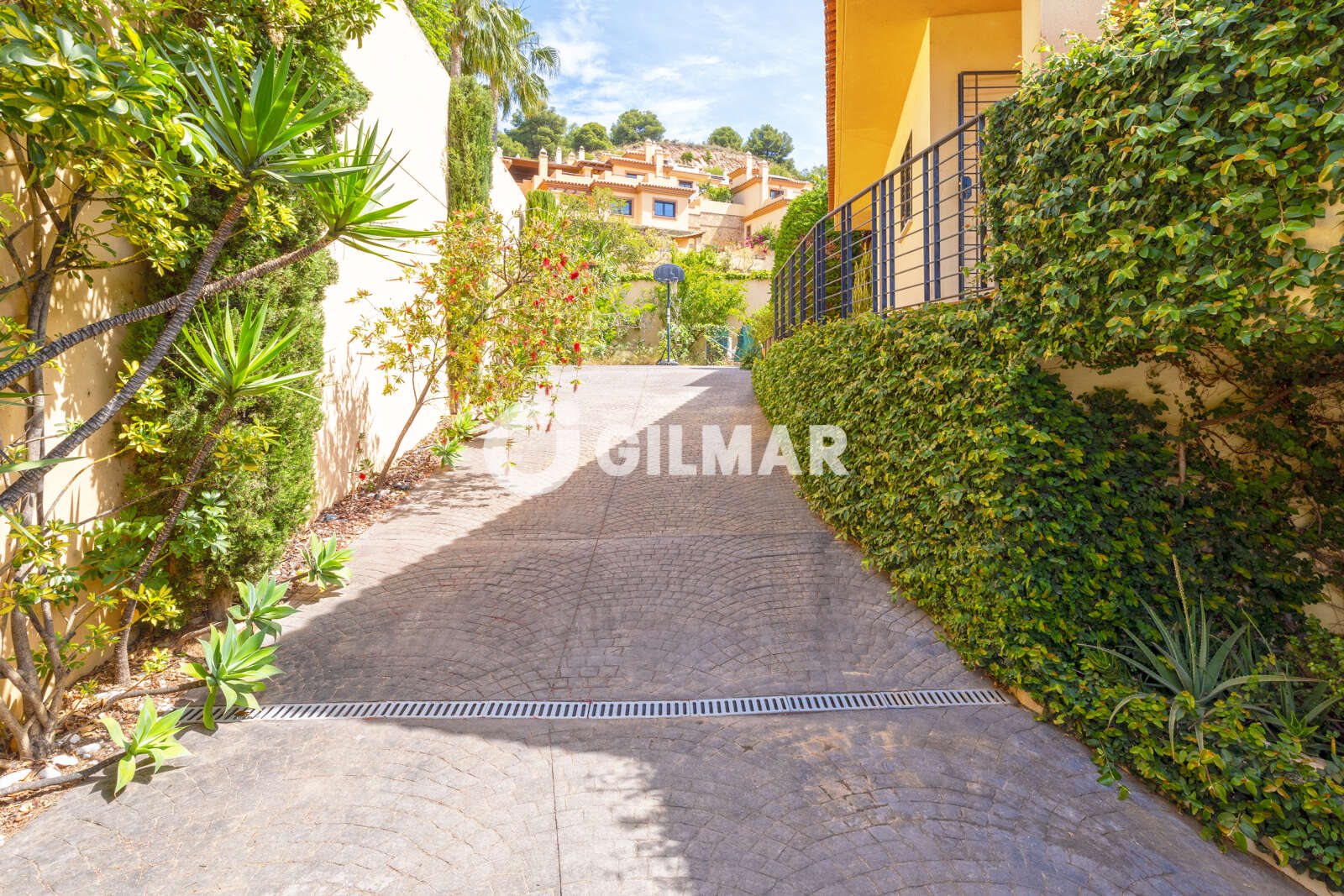 Property slider Gilmar
