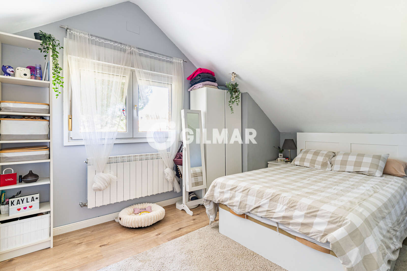 Property slider Gilmar