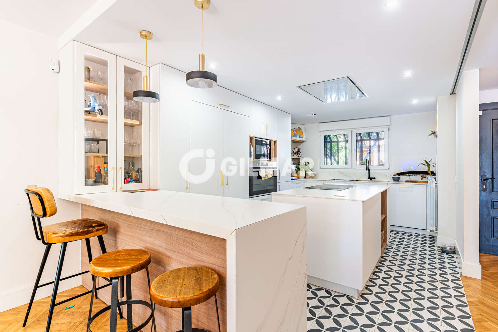 Property slider Gilmar