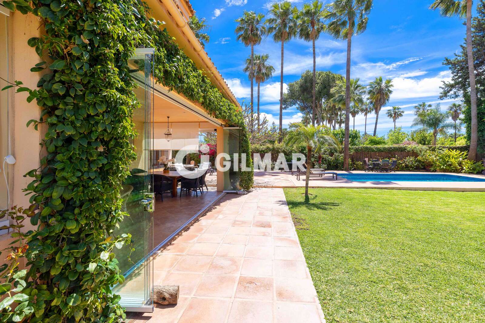 Property slider Gilmar