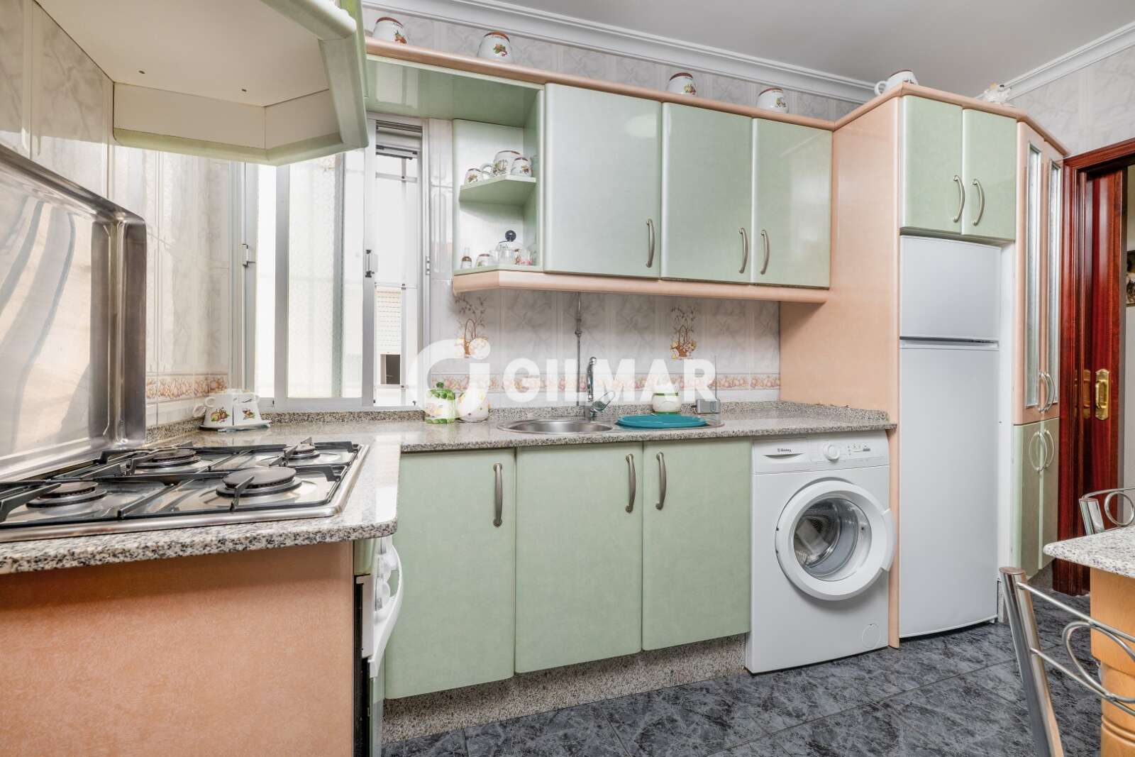 Property slider Gilmar