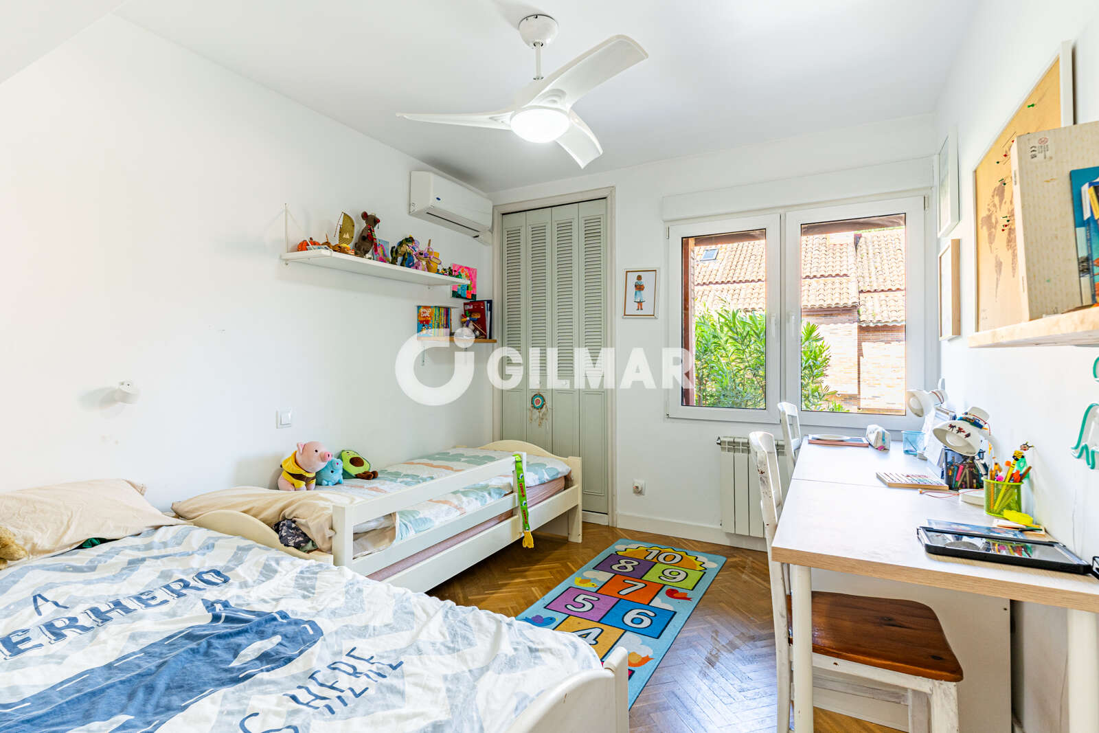Property slider Gilmar