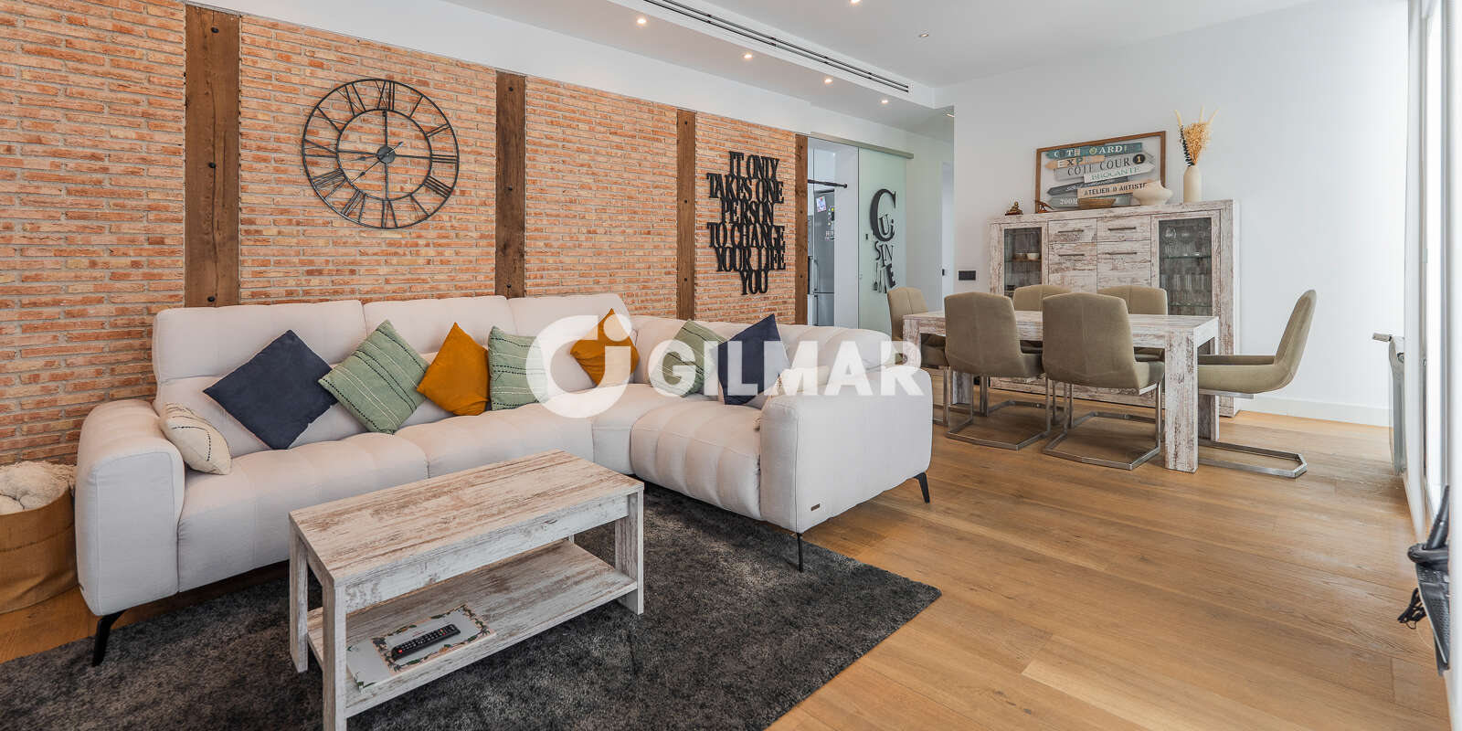 Property slider Gilmar