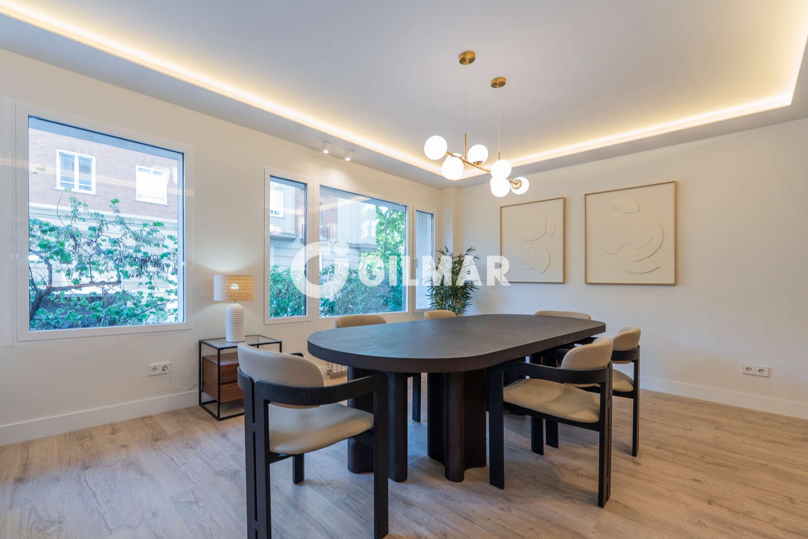 Property slider Gilmar