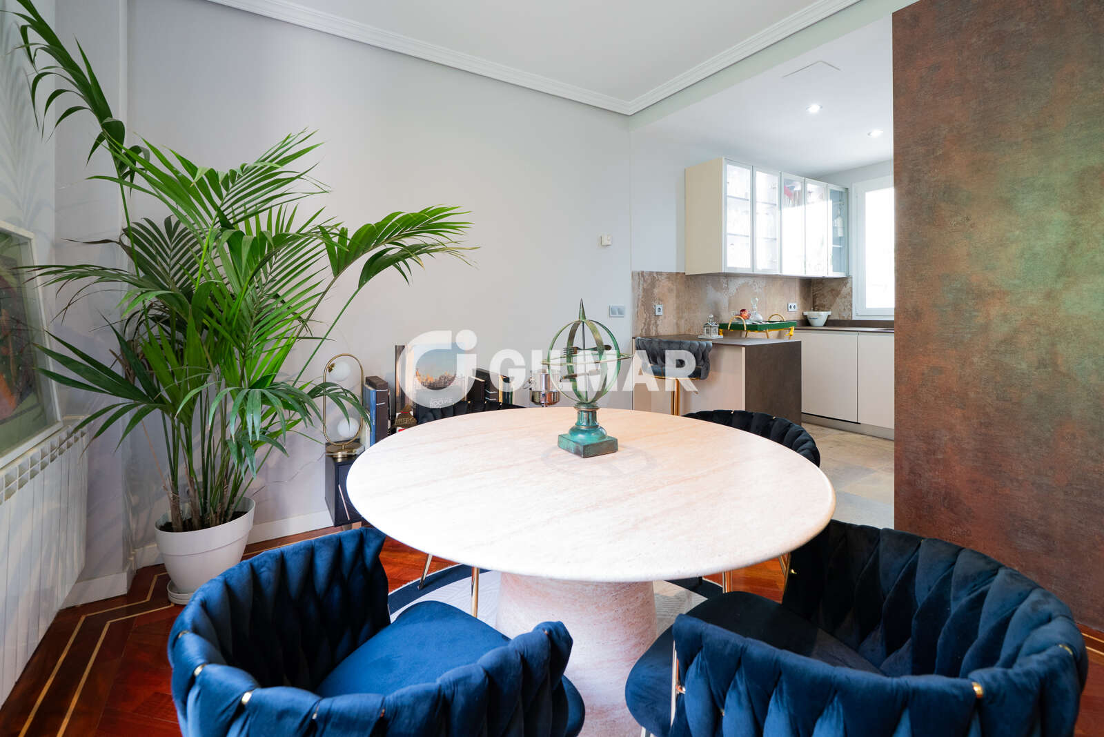 Property slider Gilmar