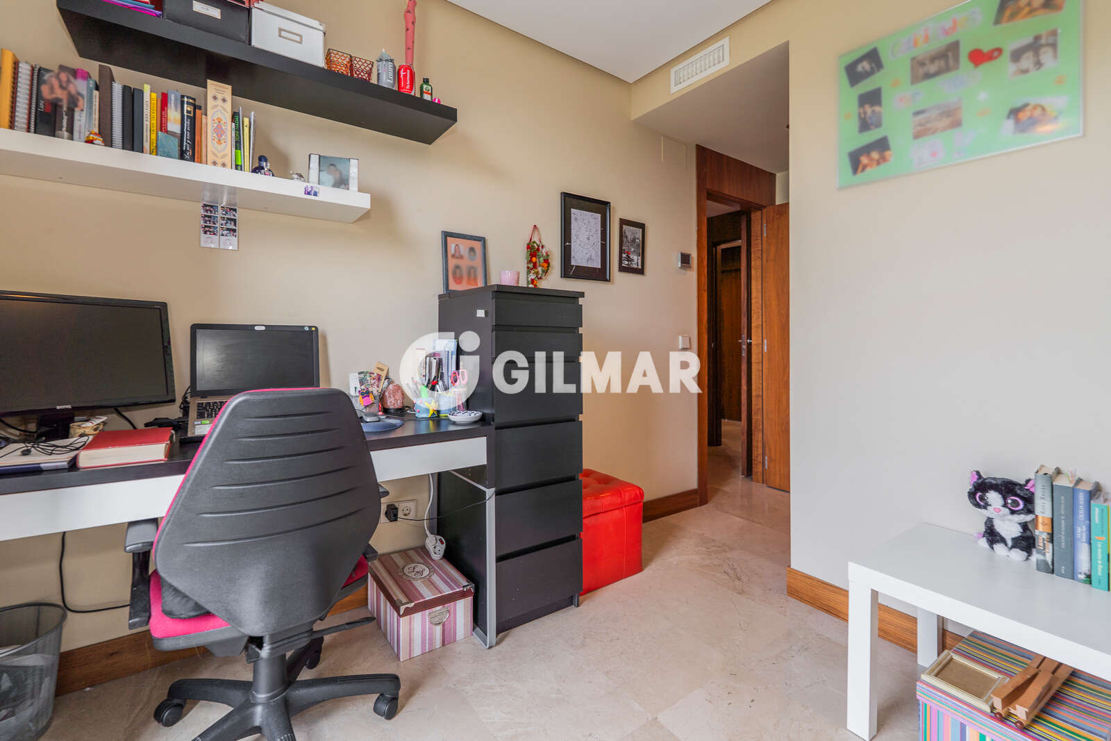Property slider Gilmar